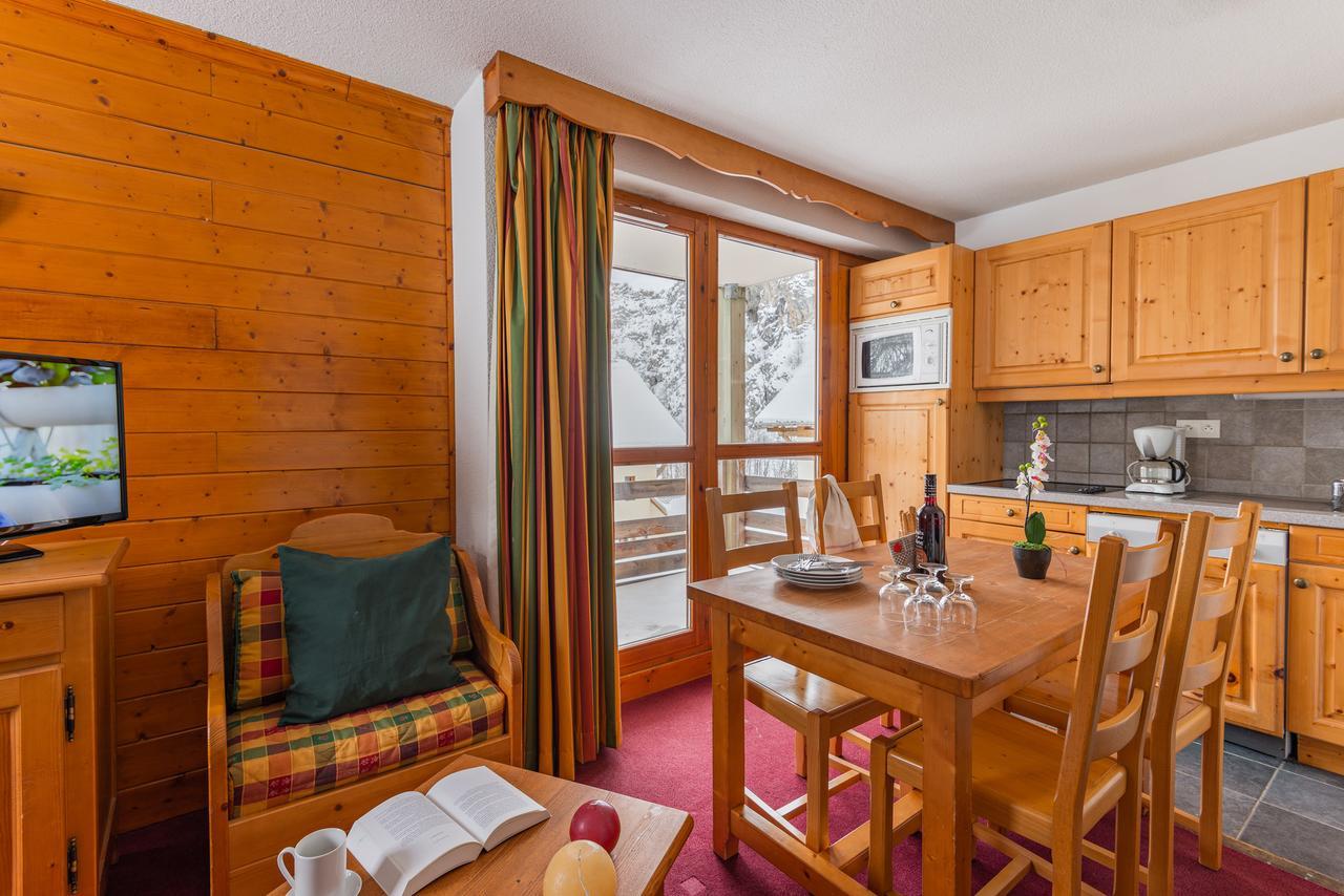 Travelski Home Select - Residence Les Chalets Du Galibier Валоар Екстериор снимка